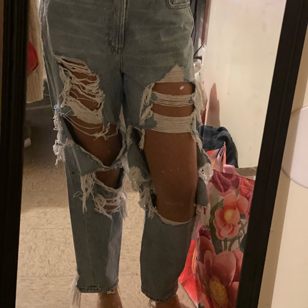 American Eagle Mom Jeans